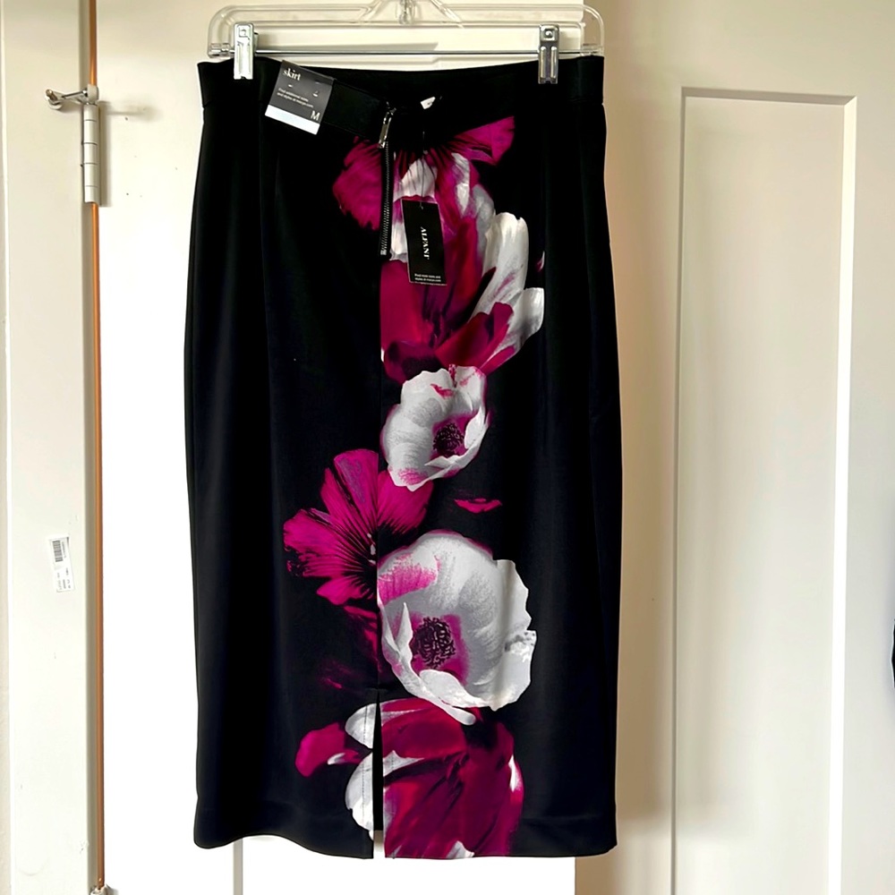 Skirt size medium